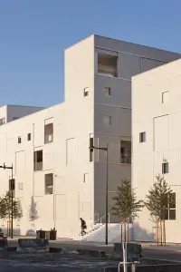 LAN housing façade in Bègles, France, with loggias and balconies