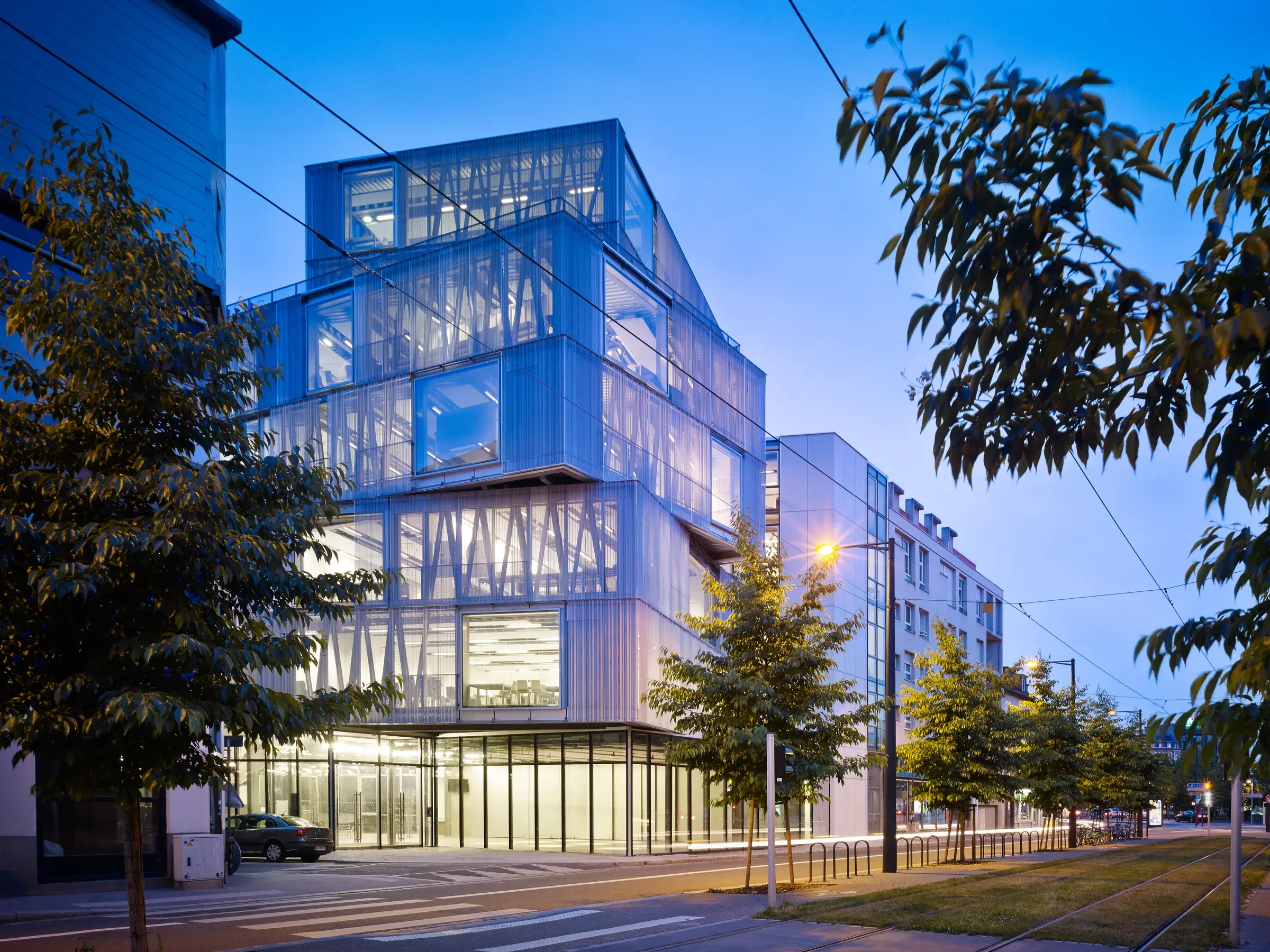 École Nationale Supérieure d’Architecture de Strasbourg, Marc Mimram, Strasbourg, France, with visible steel structure and open teaching spaces