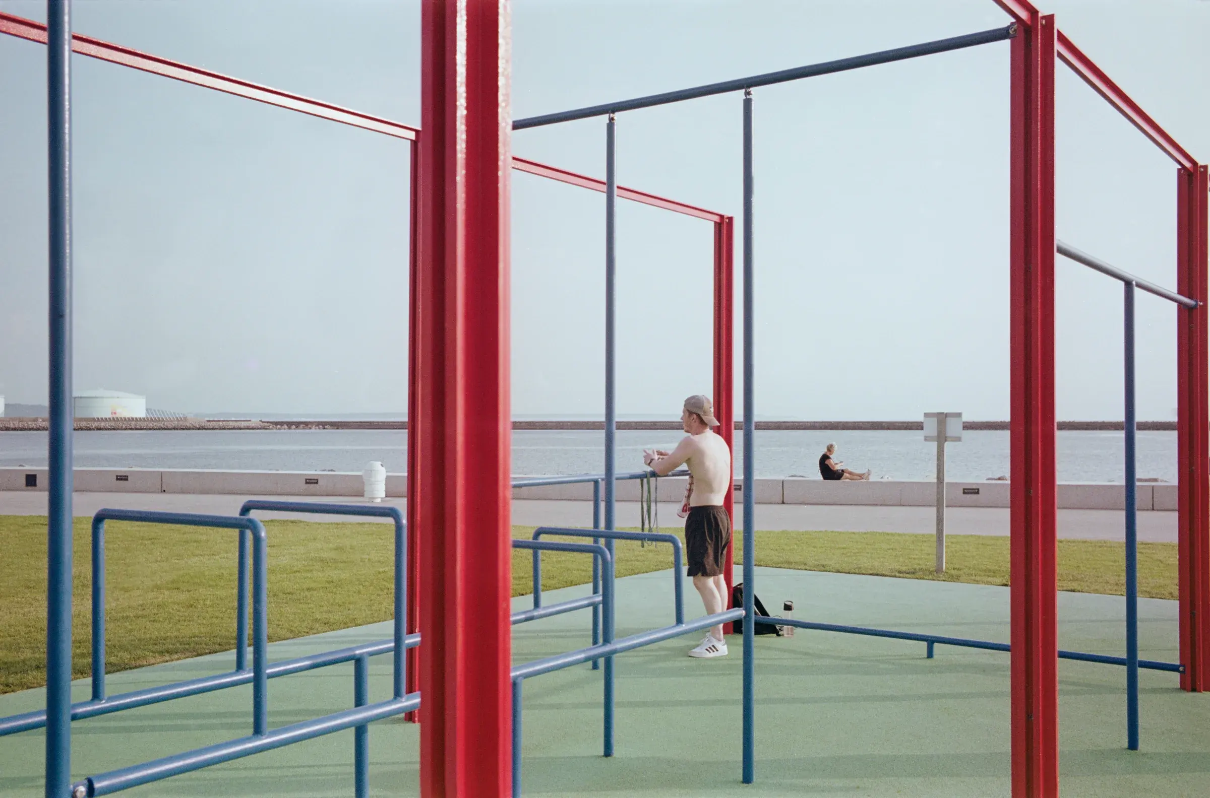 Esplanade Jacques Chirac in Le Havre, France, by Inessa Hansch Architecte, with seating and waterfront space, Photography Julien Lanoo
