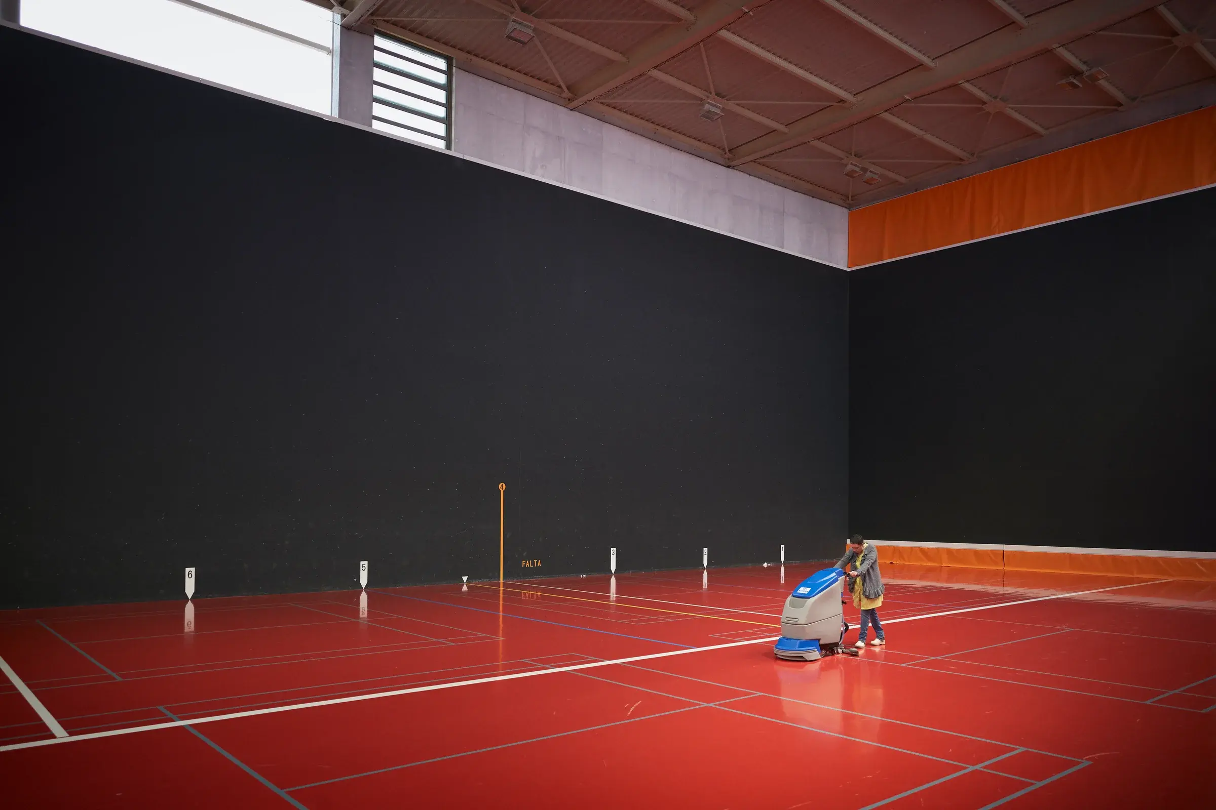 Pôle Raquettes Jacques Donnay in La Madeleine, designed by Damien Surroca Architectes, Photography Julien Lanoo